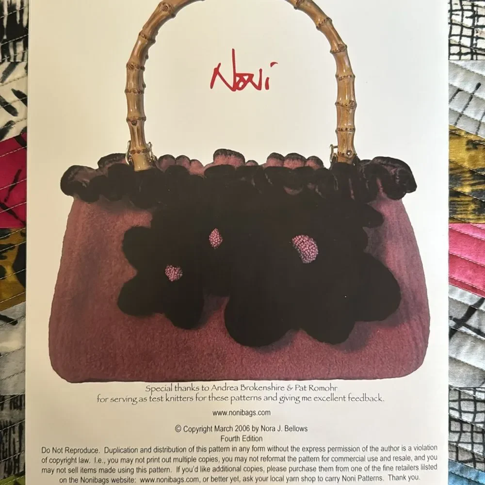 Noni Bag Pattern In The Sculpture Garden by Nora J. Bellows NWT